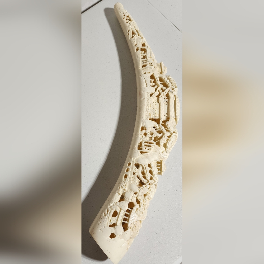 Vintage 31" Chinese Faux Ivory Carved Tusk Landscape Pagodas Mid-Century - Picture 15 of 16